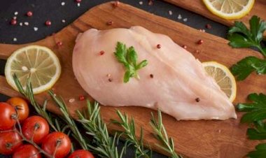 Carne de frango interrompe 5 meses de maior competitividade frente à suína