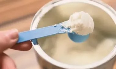 Santa Catarina proíbe reconstituição de leite em pó importado