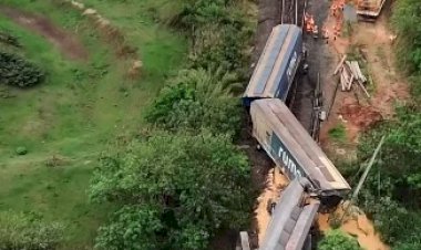 Trem carregado com milho tomba no interior de São Paulo; veja vídeo