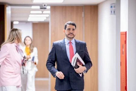 Governo vai ao STF para impedir Congresso de barrar aumento do IOF