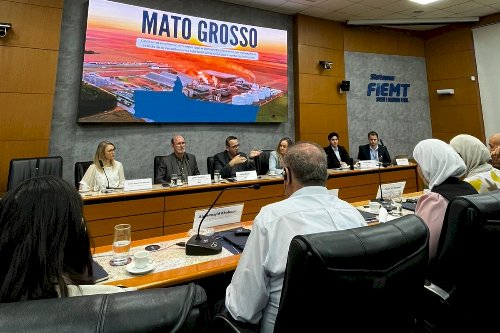 Delegação da Jordânia visita Senai Mato Grosso para estabelecer parcerias estratégicas em formação e tecnologia
