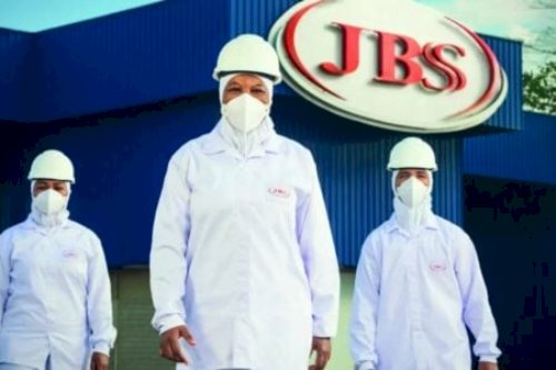 JBS é alvo de ação judicial nos EUA por supostas falsas promessas climáticas