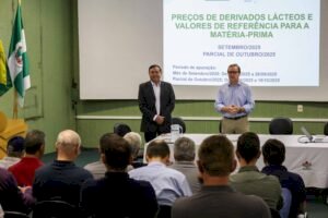 Faesc e Conseleite pedem ações urgentes para conter crise na produção de leite