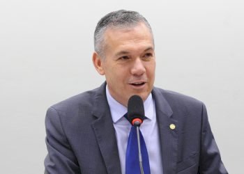 Projeto de Zé Silva protege produtores e combate distorções no mercado do leite