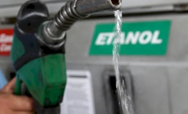 Preços do etanol caem com avanço da moagem e aumento da oferta