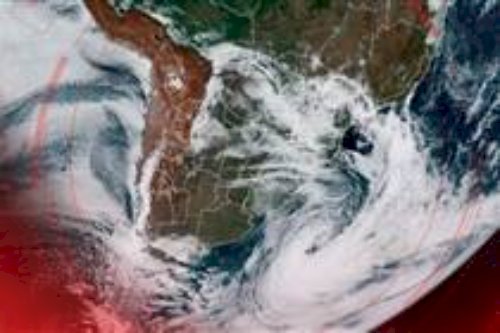 Tornado e tempestades severas chegam ao Paraná causando destruição