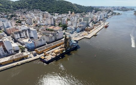 Tarifa sobre carros importados gera reação no Porto de Vitória
